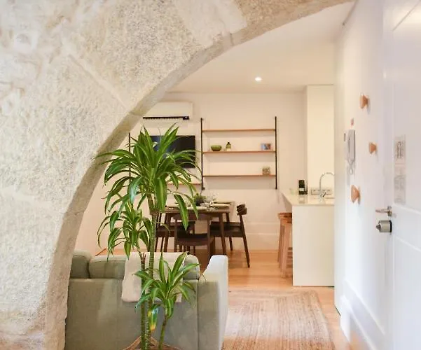 Lindo 2 Quartos Com Patio - Batalha - C Apartment Porto