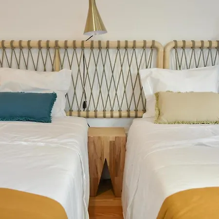 Apartment Lindo 2 Quartos Com Patio - Batalha - C Porto
