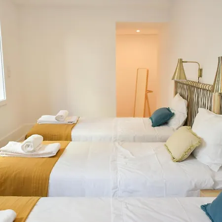 Lindo 2 Quartos Com Patio - Batalha - C *