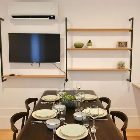 Lindo 2 Quartos Com Patio - Batalha - C Appartement
