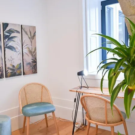 Lindo 2 Quartos Com Patio - Batalha - C