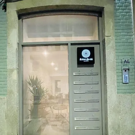 Lindo 2 Quartos Com Patio - Batalha - C *