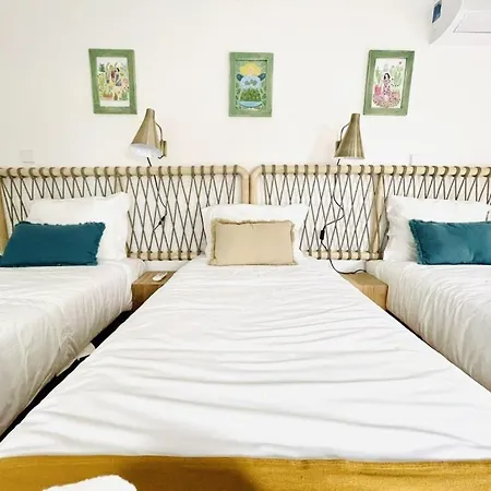 Lindo 2 Quartos Com Patio - Batalha - C