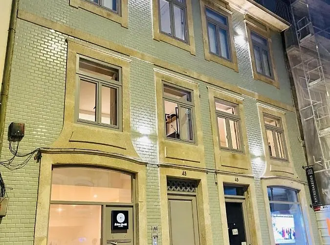 Lindo 2 Quartos Com Patio - Batalha - C *