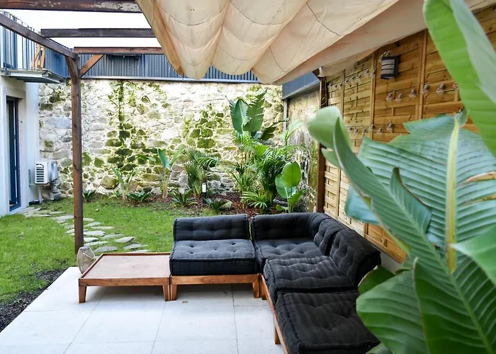 Lindo 2 Quartos Com Patio - Batalha - C 波尔图