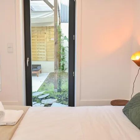 Apartamento Lindo 2 Quartos Com Pátio - Batalha - C Oporto