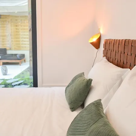 Lindo 2 Quartos Com Pátio - Batalha - C