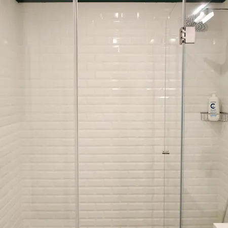 Apartamento Lindo 2 Quartos Com Pátio - Batalha - C *