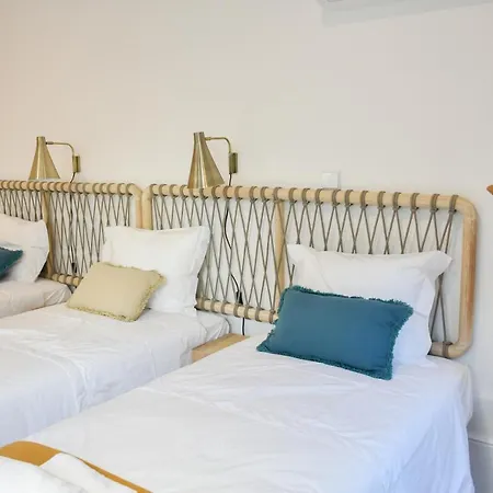 Lindo 2 Quartos Com Pátio - Batalha - C *